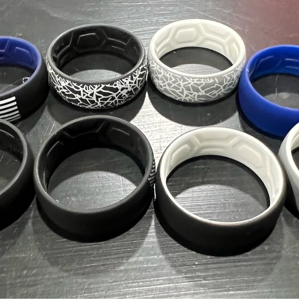 Stylish Silicone Ring Set in Black, White, and Blue